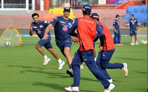 IPL 2021 Live Score: धोनी ने टॉस जीता चेन्नई करेगी पहले बल्लेबाजी