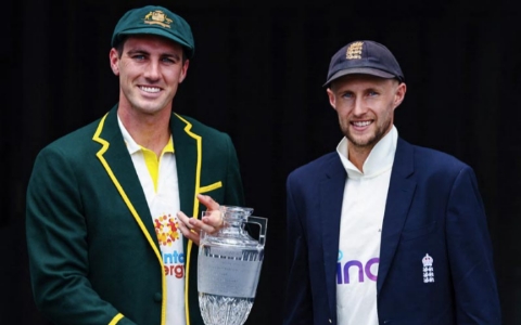 AUS vs ENG: इंग्लैंड की पहली पारी 147 रनों पर सिमटी, ऑस्ट्रेलिया नें इंग्लैंड के खिलाफ 278 रनों की बढ़त बनाया ।