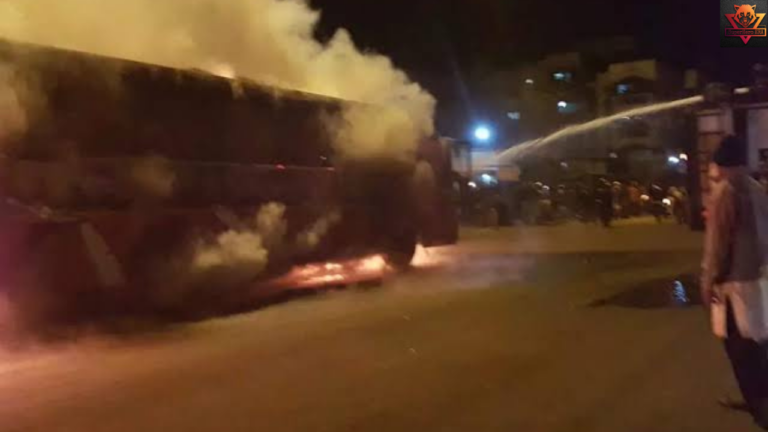 Gujrat Accident : गुजरात के भरुच में एक बुजुर्ग की मौत , आक्रोशित लोगों ने लगाई दो बसों में आग