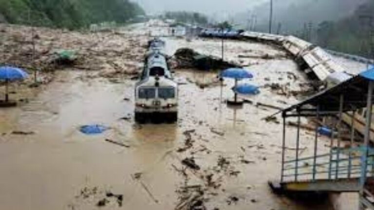 Mizoram : मिजोरम में बाढ़ ने मचाई भारी तबाही ,  अब तक 9 लोगों की मौत।